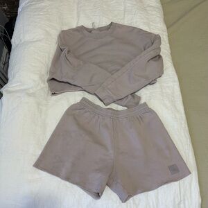 ALO Yoga Lavender Sweatset